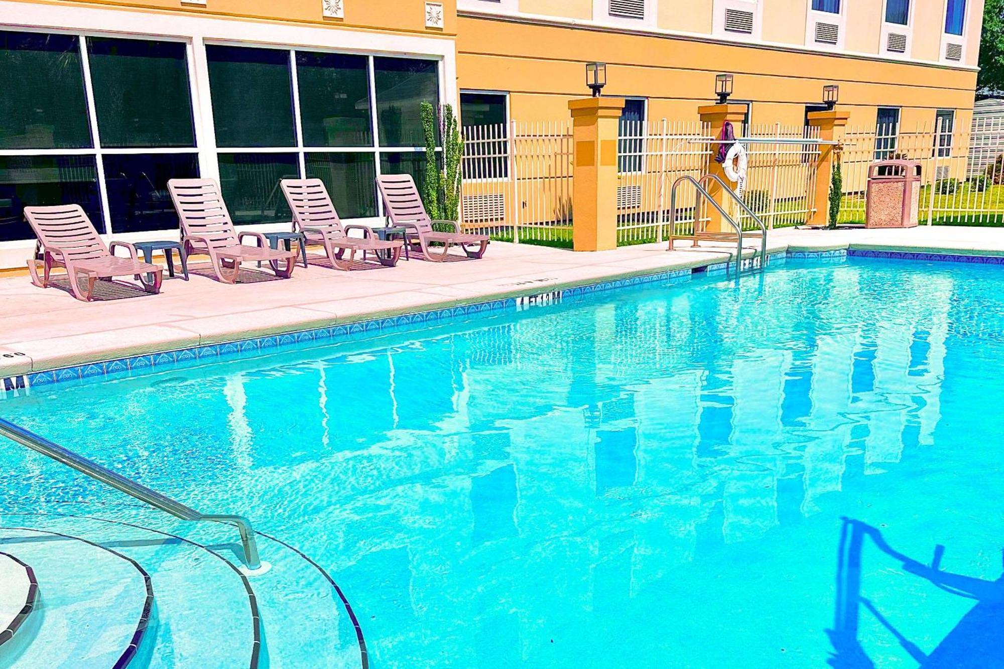 Comfort Inn & Suites Marianna I-10 Экстерьер фото